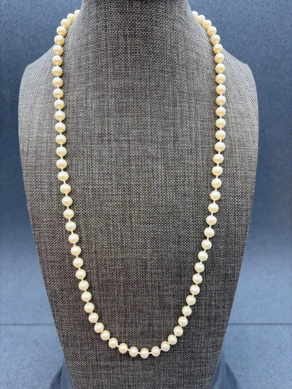 Vintage Faux Pearl Necklace 24 In As Is Glossy Elegant Retro Glam Granny Bridal
